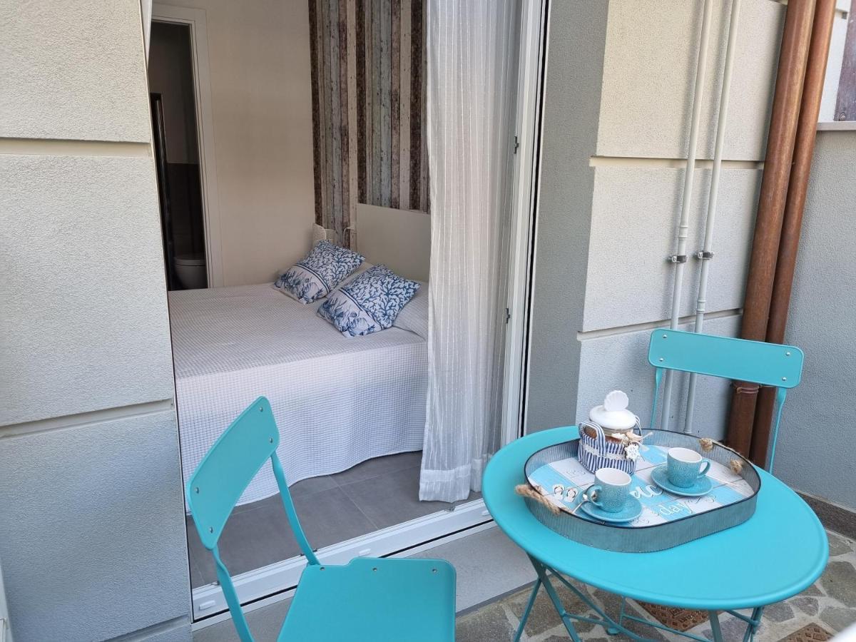 Hotel Residenza Azzurra Cattolica Esterno foto